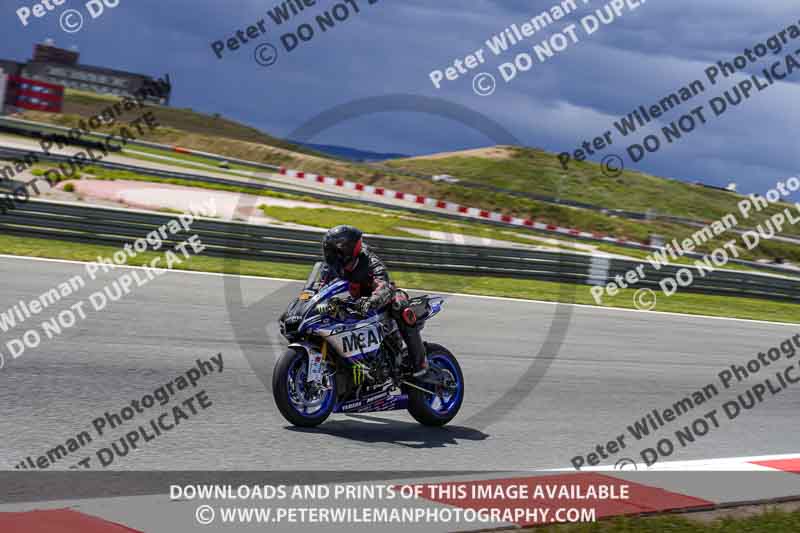 cadwell no limits trackday;cadwell park;cadwell park photographs;cadwell trackday photographs;enduro digital images;event digital images;eventdigitalimages;navarra;no limits trackdays;peter wileman photography;racing digital images;trackday digital images;trackday photos